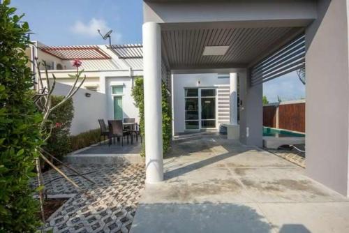 Pak Nam Pran Villa | Paknampran 2 Bedrooms Pool Villa