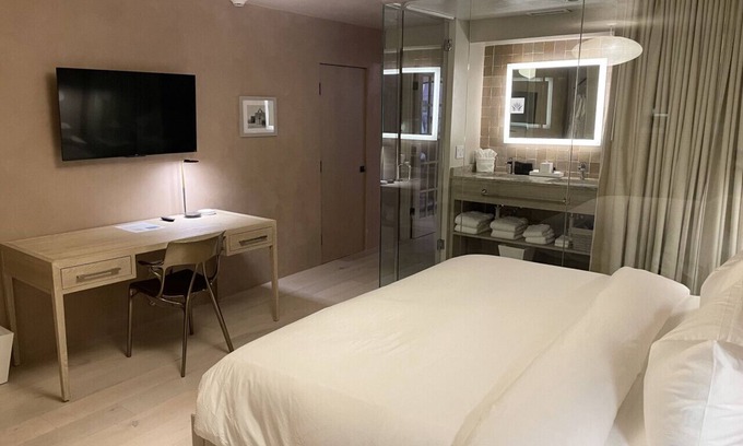 Downtown Santa Fe Hotel | Palace Modern Hotel at the Plaza - King Suite 1