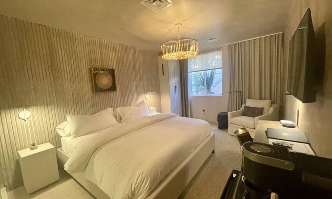 Downtown Santa Fe Hotel | Palace Modern Hotel at the Plaza - King 11