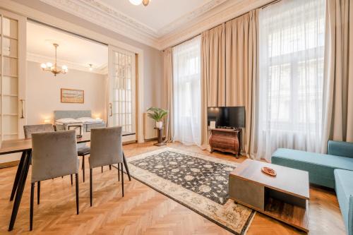 Nove Mesto Apartment | Palace Petrarca