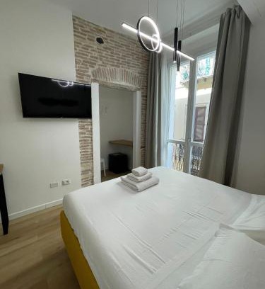 Marina District Bed & Breakfast | Palazzo Cavour Rooms & Breakfast