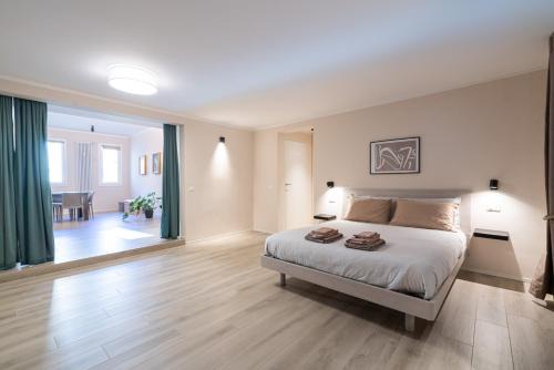 Historic Center Apartment | Palazzo Marsili Harmony
