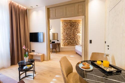 Monastiraki Apartment | Paleo Suites