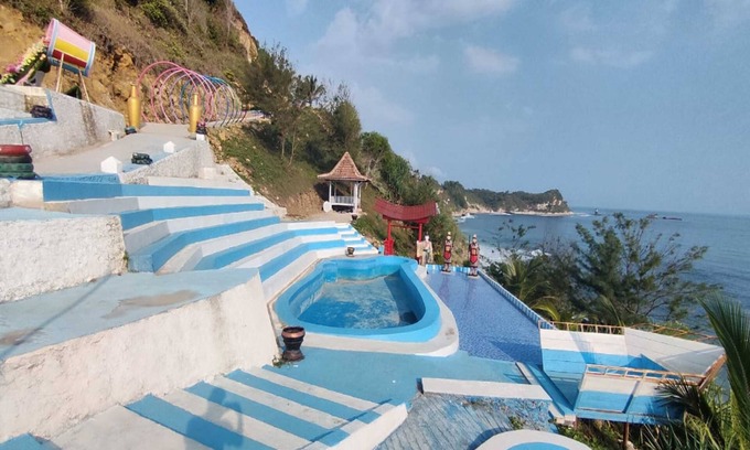 Wonogiri Hotel | Palette 93389 Osanna Beach Resort