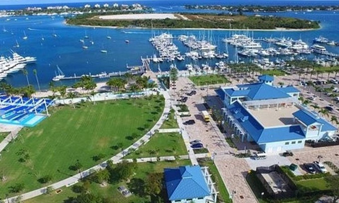 Riviera Beach House | Paley/Scuba/ 3'to beach, Rybovich/ Singer Island, V.A., Port, Dogs