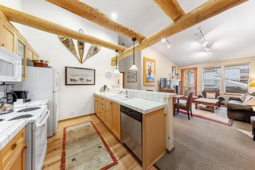 Olympic Valley Apartment | Palisades Tahoe Lodge Rentals Two Bedroom #800