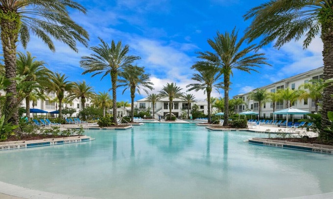 Southside Apartment | Palm Bay Paradise- Resort Style 2BR Condo