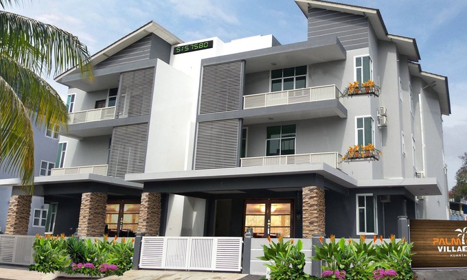 Perkampungan Bukit Ubi Hotel | Palm City Villa