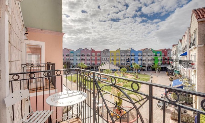 Palm Coast Apartment | Palm Coast European Village Condo - 2 Mi to Beach!