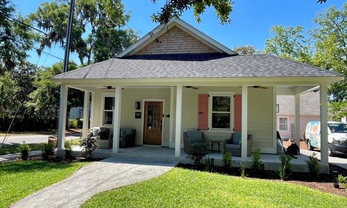 The Point Cottage | Palm Cottage, brand new 2 bedroom 2 bathroom in enchanting Beaufort