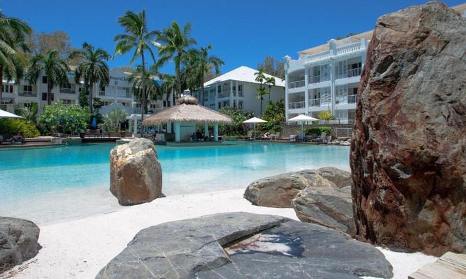 Palm Cove Apartment | Palm Cove Beach Club Apartment - Privately Managed