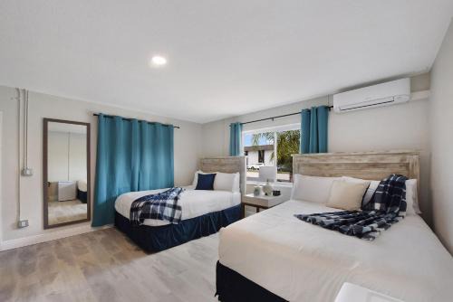 Clearwater Hotel | Palm Cove Motel