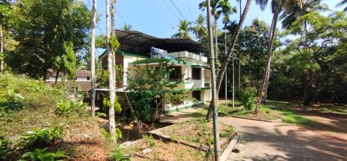 Inna House | Palm creek