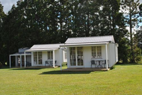 Waipapa Ski Chalet | Palm Drive 'Cozy Cabins'