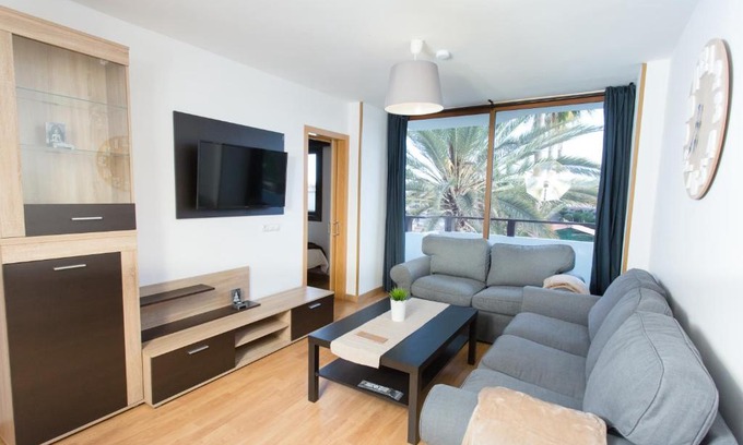 Playa del Ingles House | Palm Friendly Holiday Home