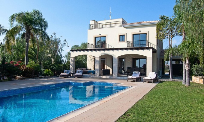 Kouklia Villa | Palm Retreat Villa with Private Pool