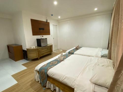 Danao Hotel | Palm Rise 2 x Amanzara Resort Family Room