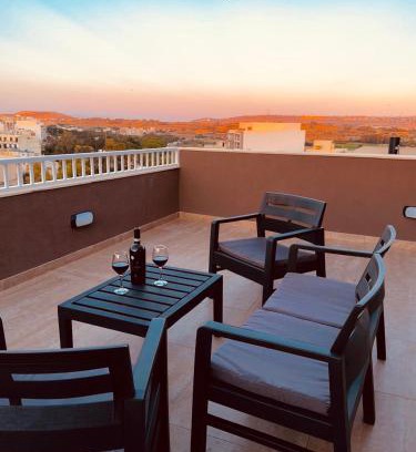 Bugibba Apartment | Palm Spring Penthouse St Paul's Bay