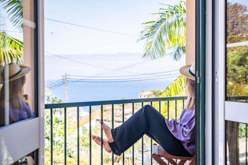 Ponta Delgada House | Palm Tree House by Homie