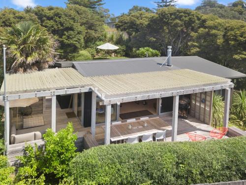 Palm Beach House | Palm Views - Stay Waiheke