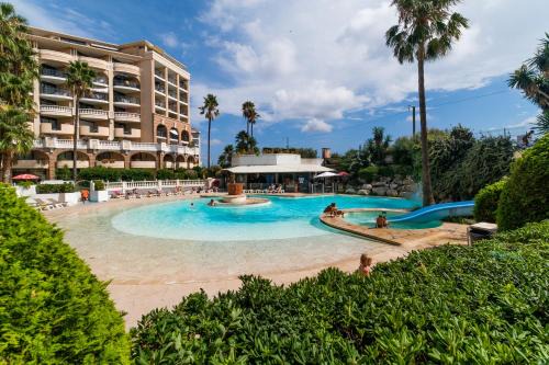 Cannes La Bocca Apartment | Palme d'or