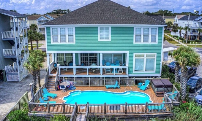 Surfside Beach House | Palmetto Paradise - Oceanfront in Surfside Beach