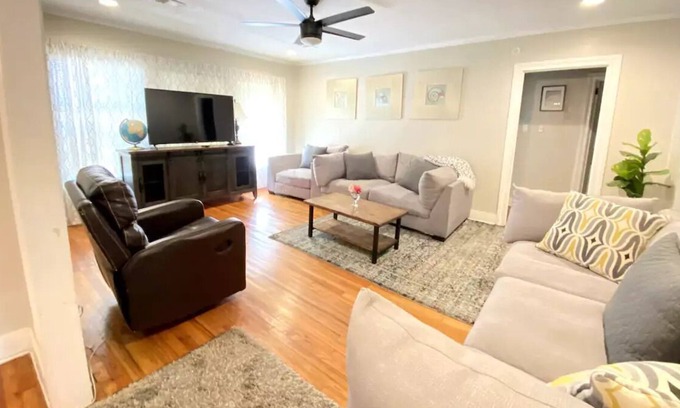 Hattiesburg House | Palms Midtown Getaway, Great Location!