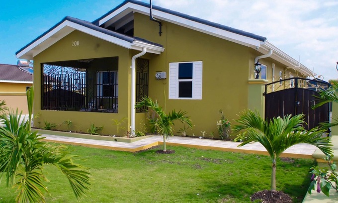 Mammee Bay House | Palms Paradise Drax Hall