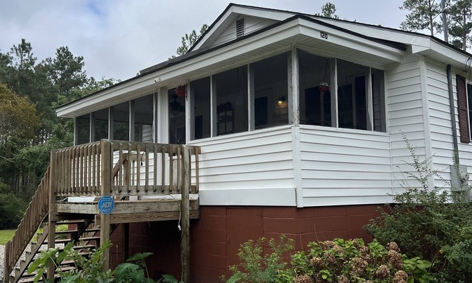 Hobucken House | Pamlico County Lodge on Goose Creek Island! Quiet, relaxing, comfortable stay!