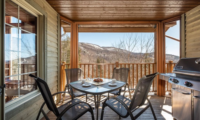 Mont-Tremblant House | Panache 764 | On Slopes | Hot tub