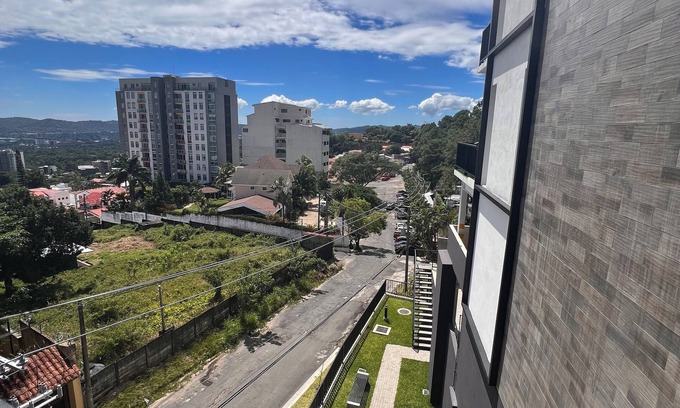 San Salvador Condo | Panamericana: Cozy 3-bedroom Condo with 4 ACs one in each room. WIFI included.