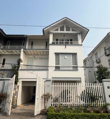 Quan Duong Kinh Villa | Panda Homestay