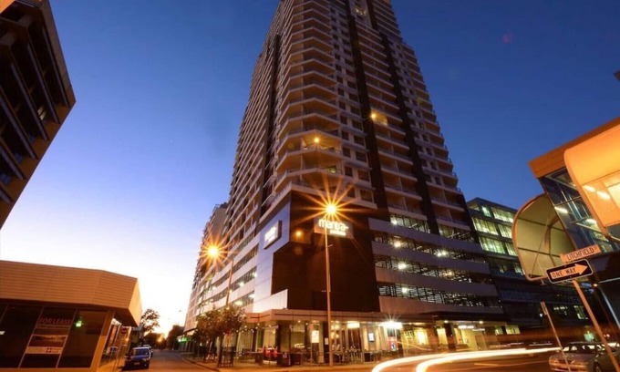 Darwin City Centre Apartment | Pandanas Apt 4 (Central location with views)