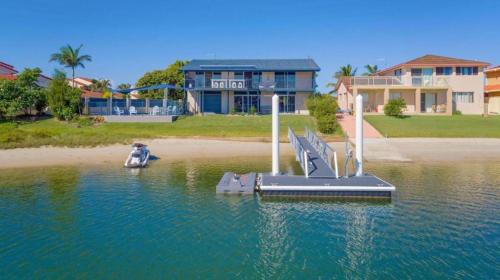 Yamba House | Pandanus - Spacious Waterfront Escape