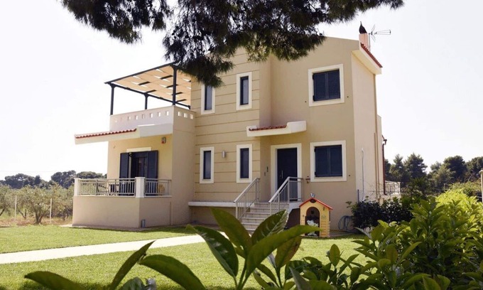 Lepreo Villa | Panelma Villa Tranquil Coastal Retreat Zacharo