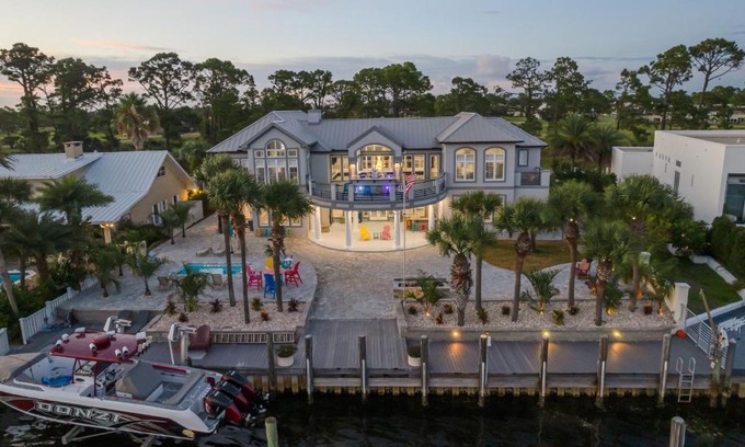 Upper Grand Lagoon House | Panhandle Luxury At Bay Point