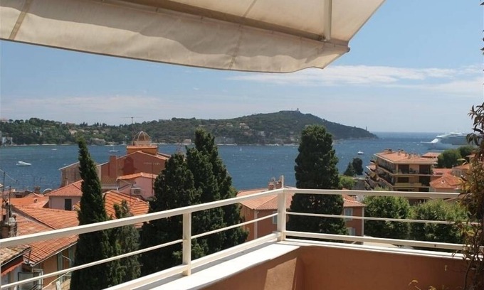Villefranche-sur-Mer Apartment | Panoramic seaview terrace overlooking Villefranche/Mer Old Town 10min walk Beach