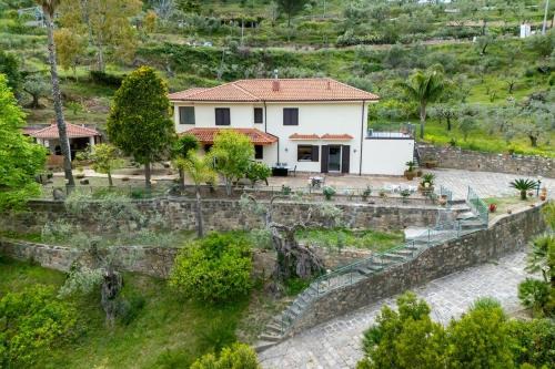 Santo Stefano di Camastra Apartment | Panoramic Villa Fiore di Limone near Cefalú