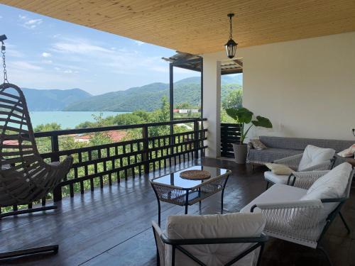Ananuri House | Panorama ananuri guest house