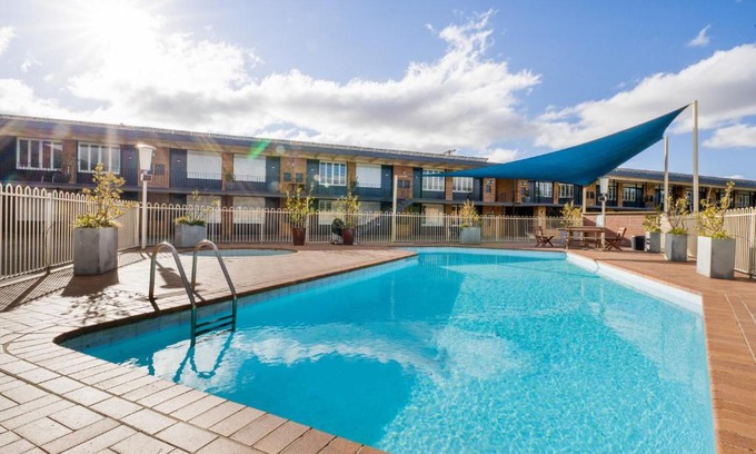 Bathurst Hotel | Panorama Bathurst