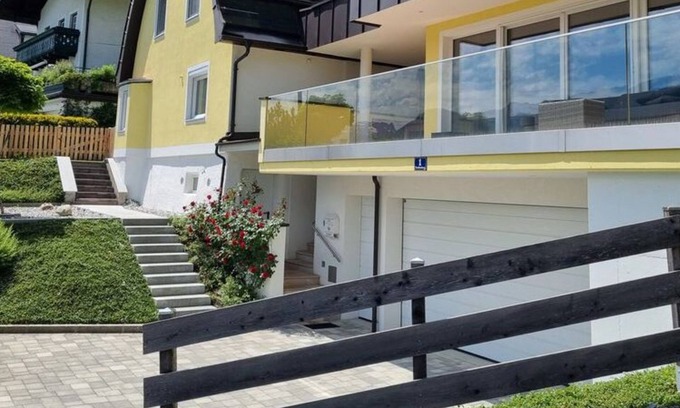 Zell am See House | Panorama Chalet Schmittendrin by we rent - Panorama chalet with lake view for up to