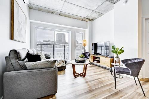 Saint-Roch Apartment | Panorama Penthouse- piscine, gym et vue sur Québec