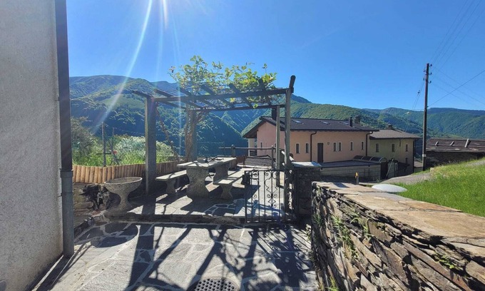 Indemini Ski Chalet | Panoramic Chalet