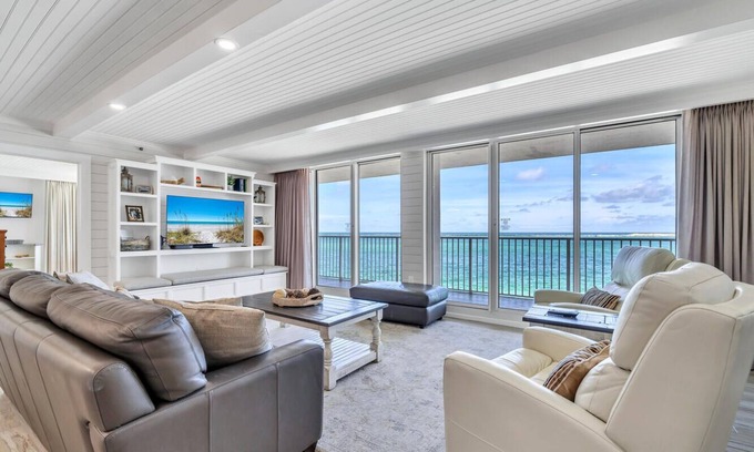 Holiday Isle Condo | 🌴Panoramic Gulf Views-Boat Slip-Huge Balcony-3BR Waterview Towers 201