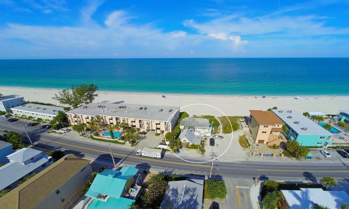 Bradenton Beach Condo | Panoramic Ocean View Beach Front Apartment/Cond