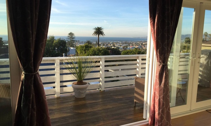 Point Loma Heights House | Panoramic Ocean View Guesthouse, 5 blocks to beach in Ocean Beach
