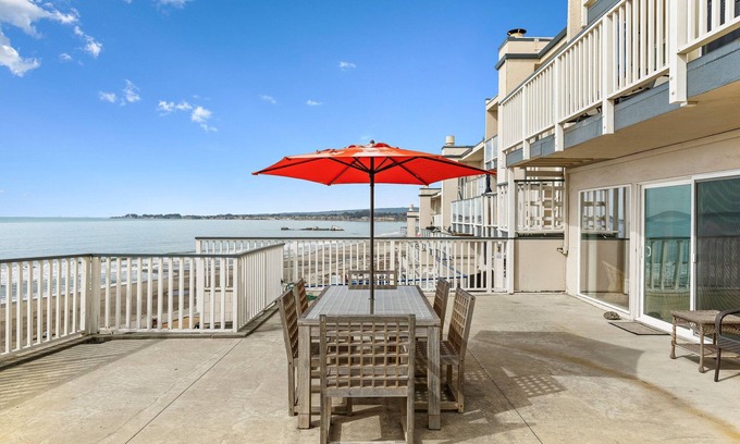 Rio del Mar House | Panoramic Ocean Views!
