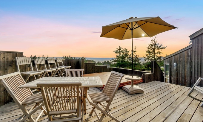Sea Ranch House | Panoramic Ocean Views, Hot Tub Under The Stars