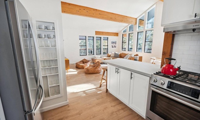 Alpine Meadows House | Panoramic Peaks at Alpine Meadows - Ski Shuttle to Lifts - Fireplace - Newly updated!
