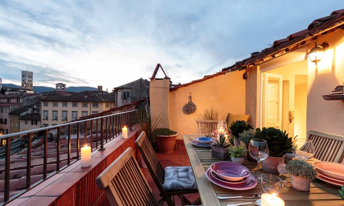 Lucca Historical Center Apartment | PANORAMIC TERRACE PENTHOUSE inside the Walls of Lucca